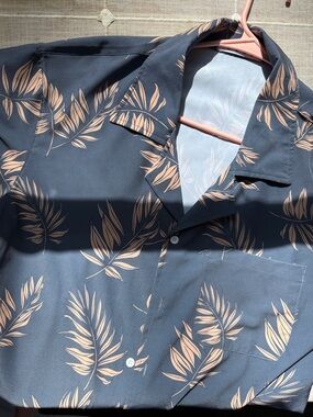 ROMWE Navy Blue Short-Sleeve Button-Down Shirt with Peach Leaf Print
